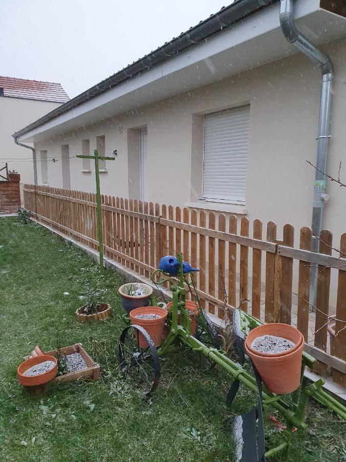 Le Paradis Iyedessil Dijon Buitenkant foto