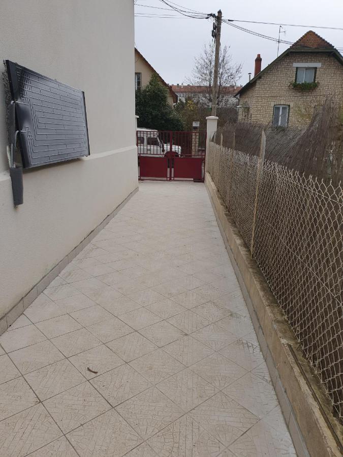 Le Paradis Iyedessil Dijon Buitenkant foto