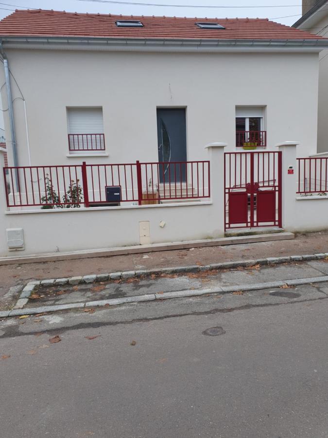 Le Paradis Iyedessil Dijon Buitenkant foto