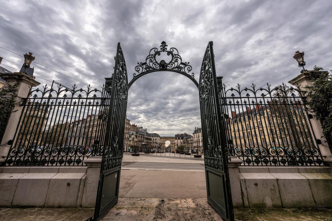 Le Paradis Iyedessil Dijon Buitenkant foto