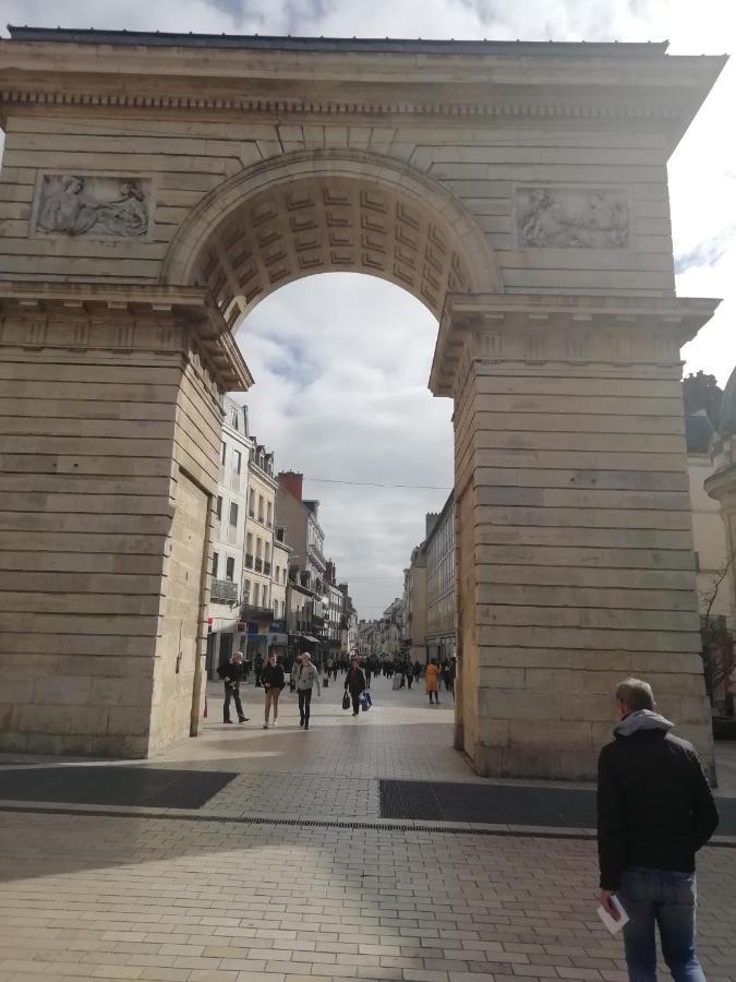 Le Paradis Iyedessil Dijon Buitenkant foto
